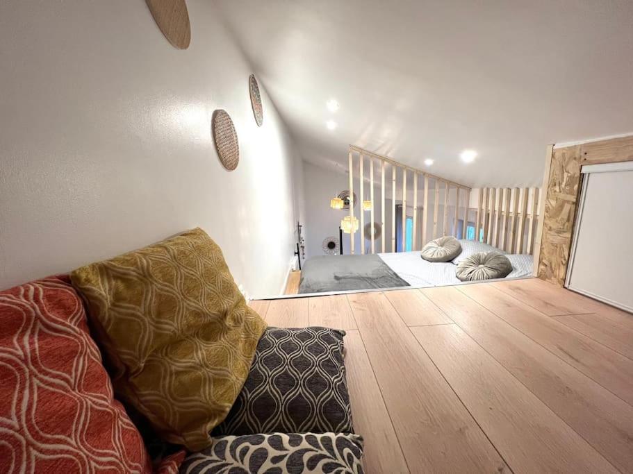 Jolie Mini Maison Lovely Tiny House Vitry-sur-Seine Exteriör bild