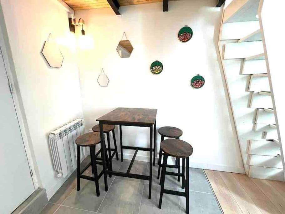 Jolie Mini Maison Lovely Tiny House Vitry-sur-Seine Exteriör bild